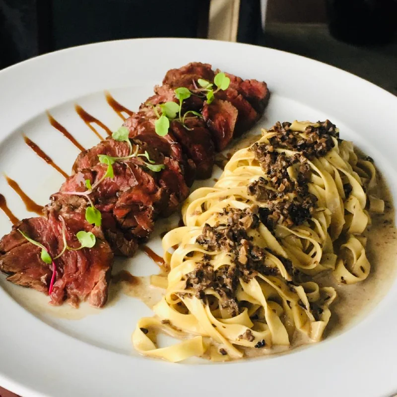 Tagliata con Fettuccine al Tartuffo