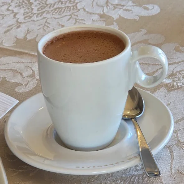 Chocolate Quente Belga Meio Amargo